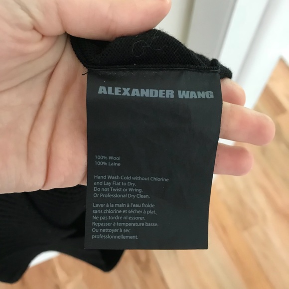 Alexander Wang 100% wool Sleeveless Turtleneck - Picture 3 of 4